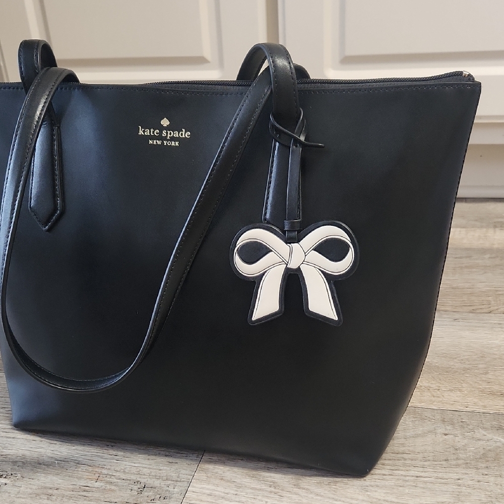 Kate Spade Black Tote with White Bow Accent - Picture 4 of 14